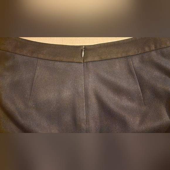 ESPRIT lined mini skirt in navy and black - Picture 3 of 6